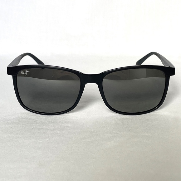 Maui Jim Hulili Polarized Sunglasses Matte Black MJ0672S-001 - Picture 4 of 10
